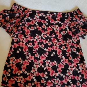 WHBM off the shoulders top. EUC. Sz.XS